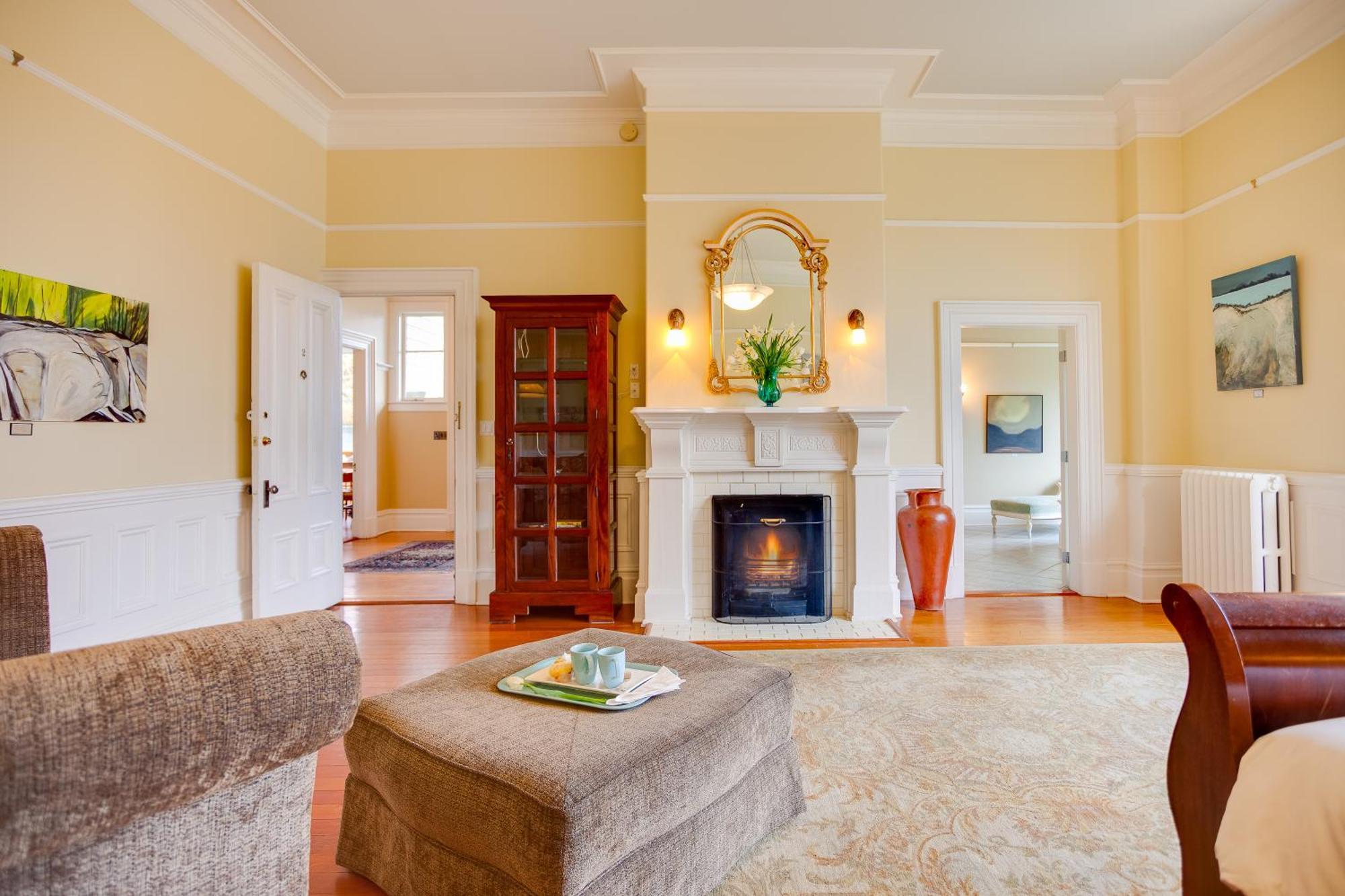 ויקטוריה Fairholme Manor Inn מראה חיצוני תמונה