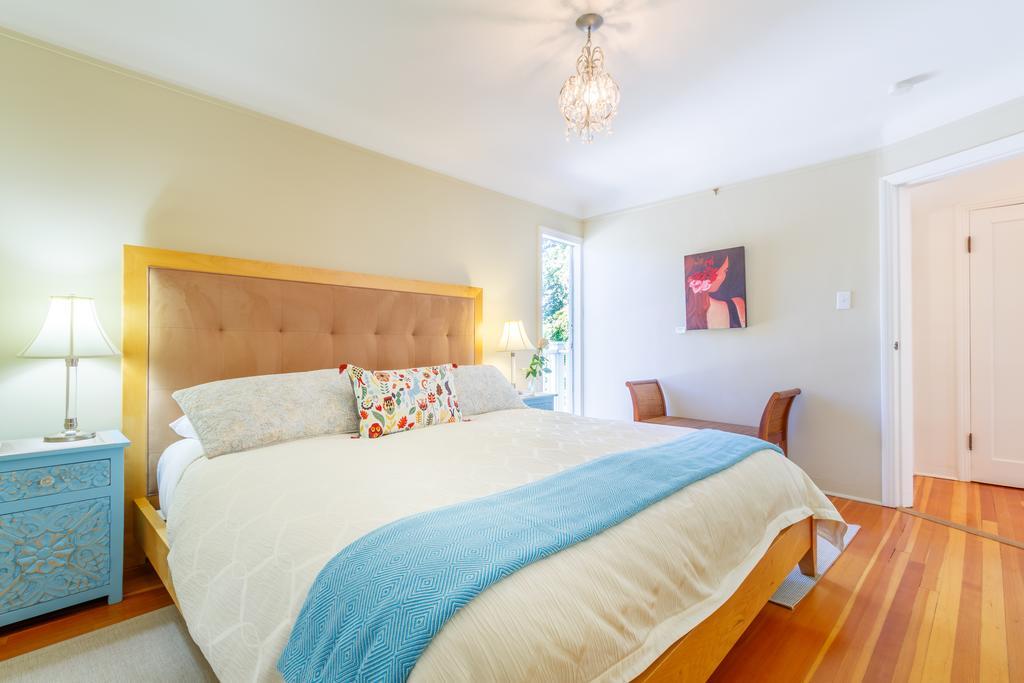 ויקטוריה Fairholme Manor Inn מראה חיצוני תמונה
